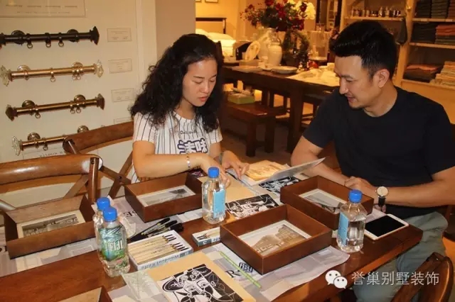 設(shè)計(jì)師現(xiàn)場(chǎng)設(shè)計(jì)圖案