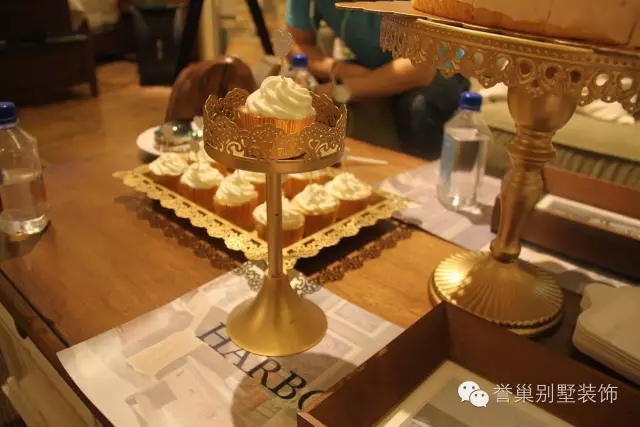 別墅餐桌甜品效果圖