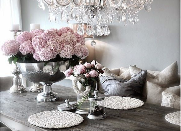 別墅現(xiàn)代餐廳裝飾效果圖