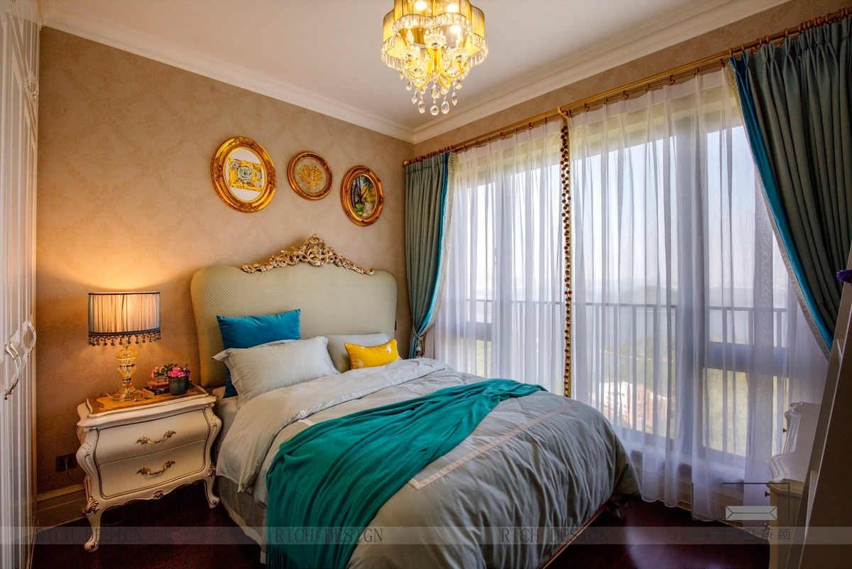 歐式臥室裝潢實景圖
