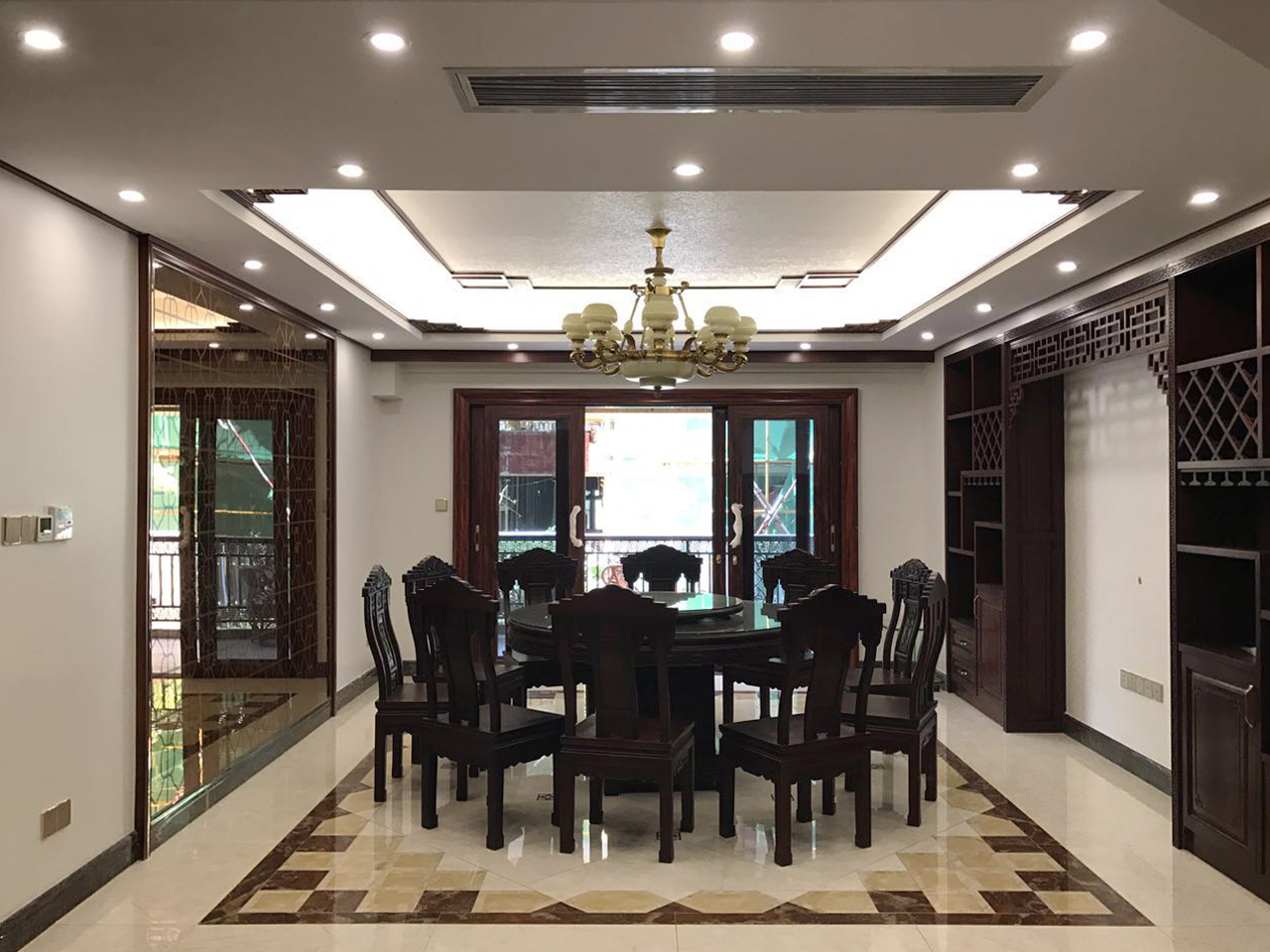 別墅裝飾餐廳實景圖