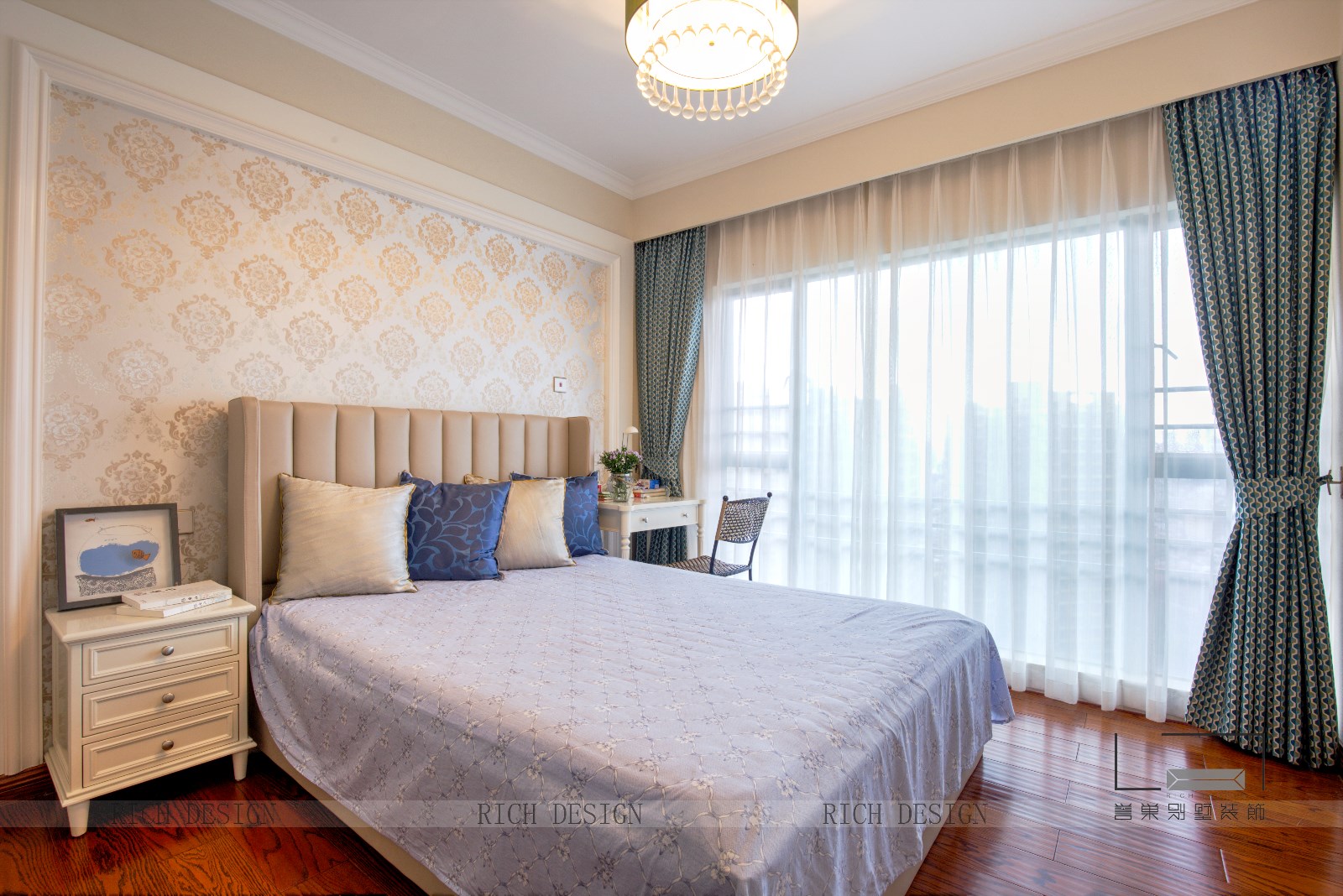 現代主臥裝飾效果圖