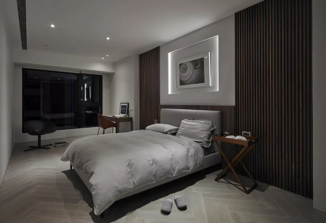 現(xiàn)代客廳裝修角度二效果圖